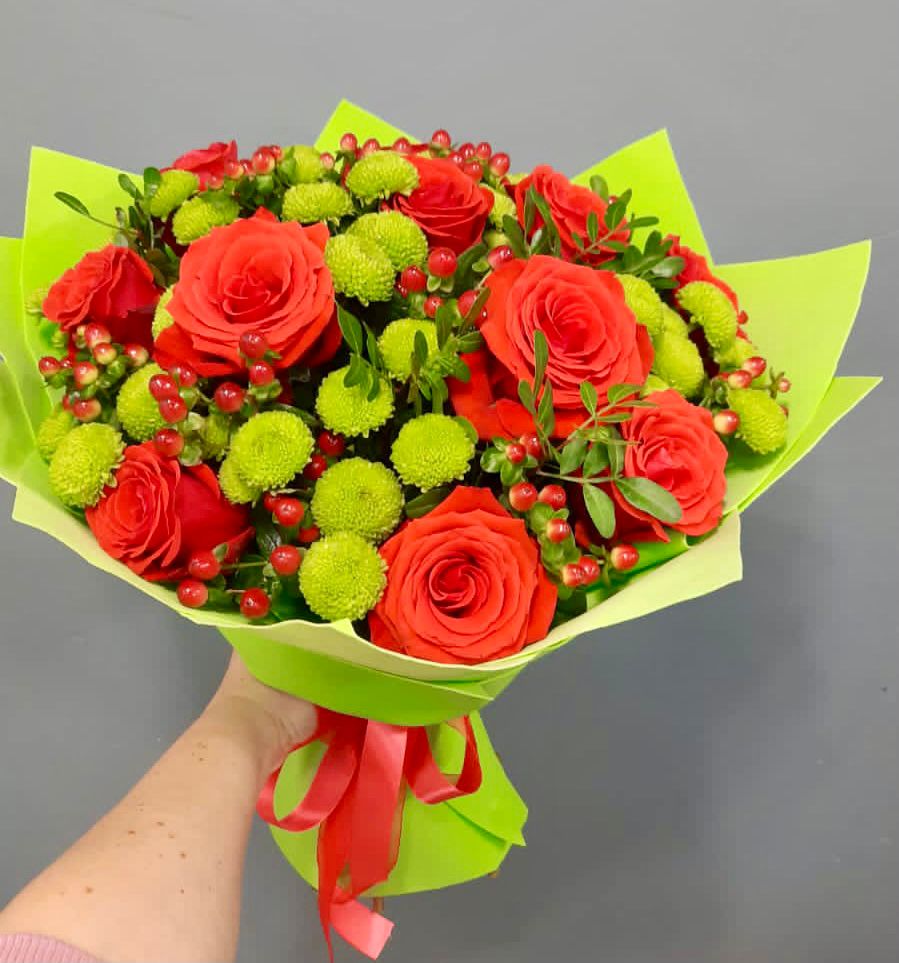 Букет цветов из: Хризантемы и Розы в Костерево