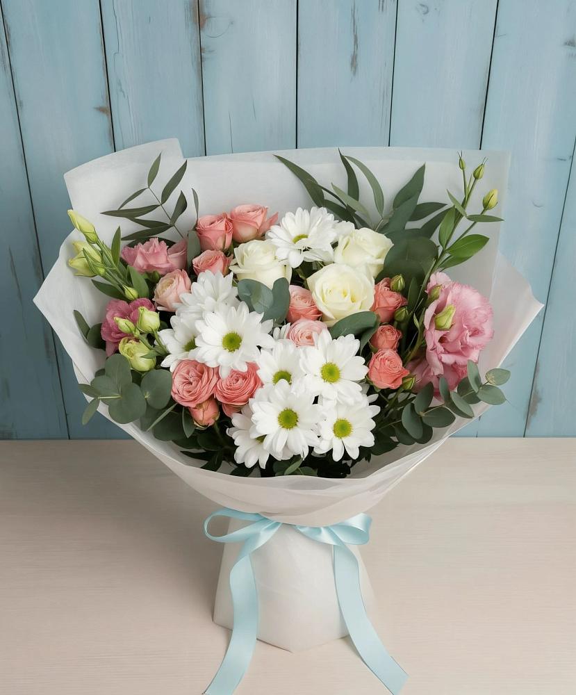 Букет цветов из: Розы, Лизиантусы и Хризантемы в Костерево