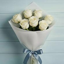 Букет 7 Белых роз Эдлесс Лав в Костерево