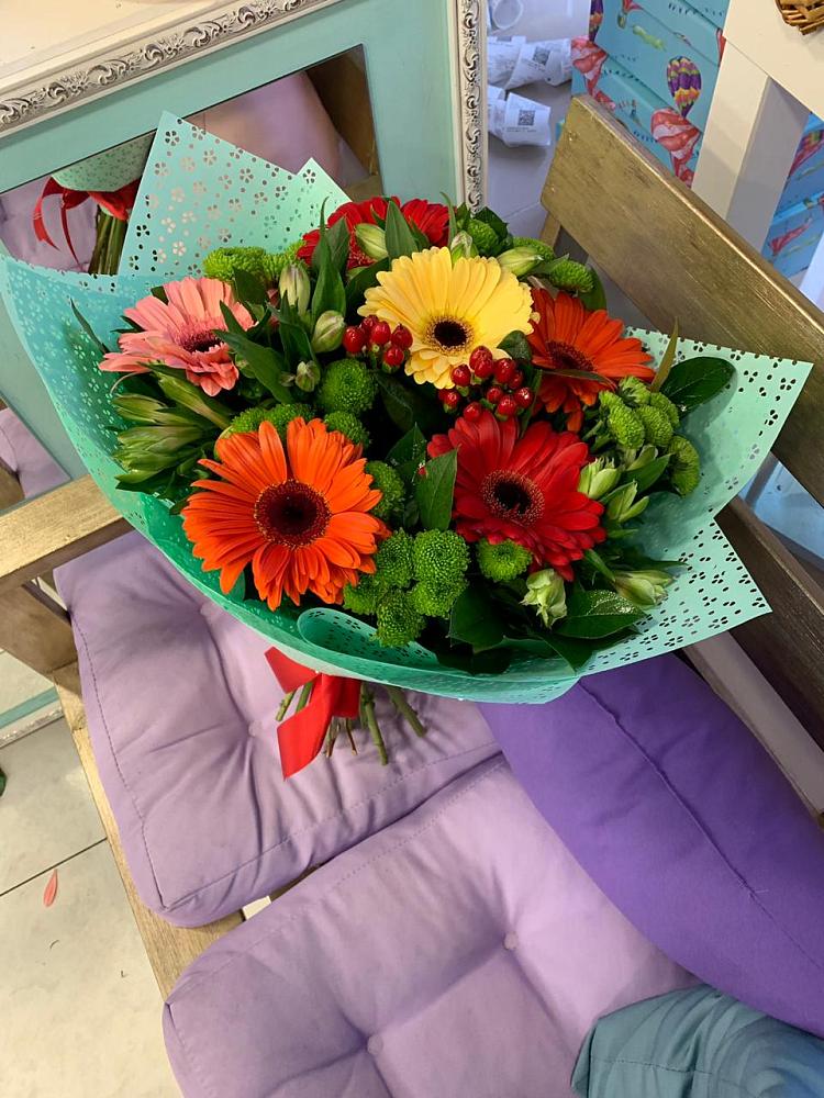 Букет цветов из: Герберы, Хризантемы и Альстромерии в Костерево