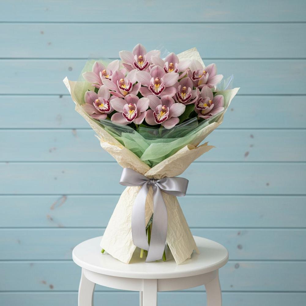 Букет цветов из: Орхидеи и Розы в Костерево