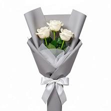 Букет 3 белые розы в Костерево