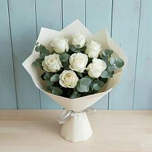 Букет Белые розы в Эвкалипте в Костерево