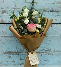 Букет цветов из:  Розы и Лизиантусы в Костерево